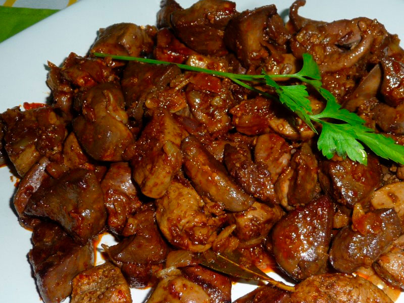 ASADURA DE CORDERO CON ALCACHOFAS